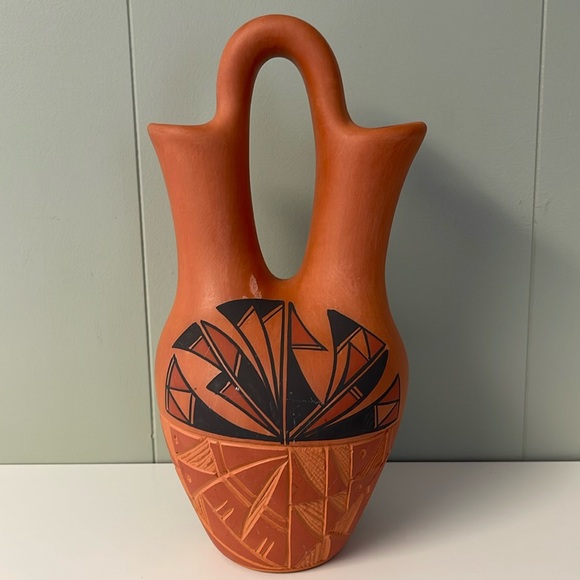 Acoma Wedding Vase Pottery, Signed - Picture 6 of 11